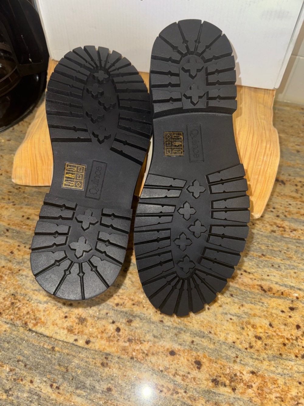 NWOT Quince Cream Leather Penny Loafers with Black Sole Womens 8M with box - Picture 9 of 10